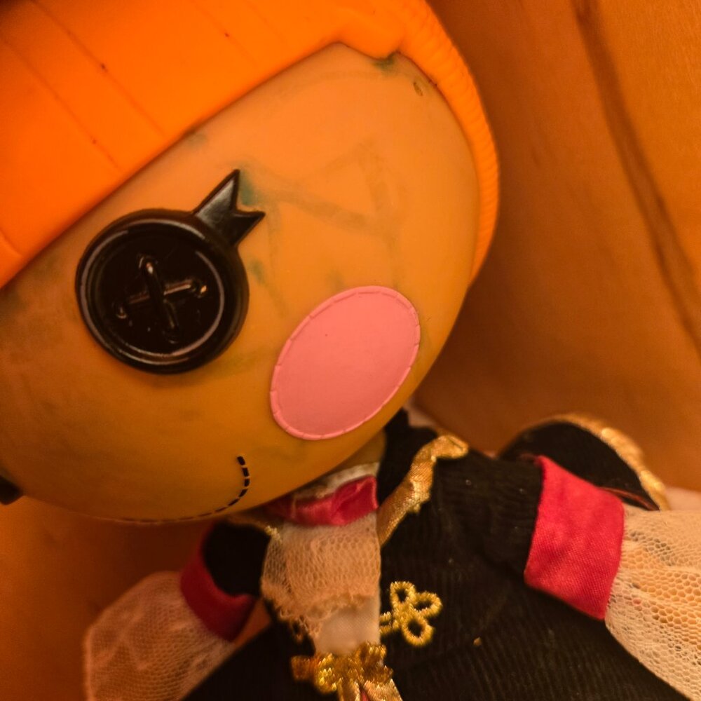 Lalaloopsy Patch Treasurechest Doll | Pirate Outfit - Picture 5 of 5